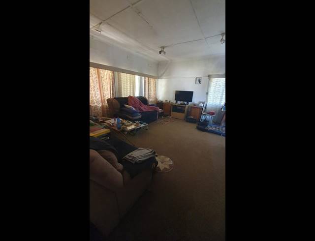2 BEDROOM HOUSE FOR SALE IN WYCHWOOD